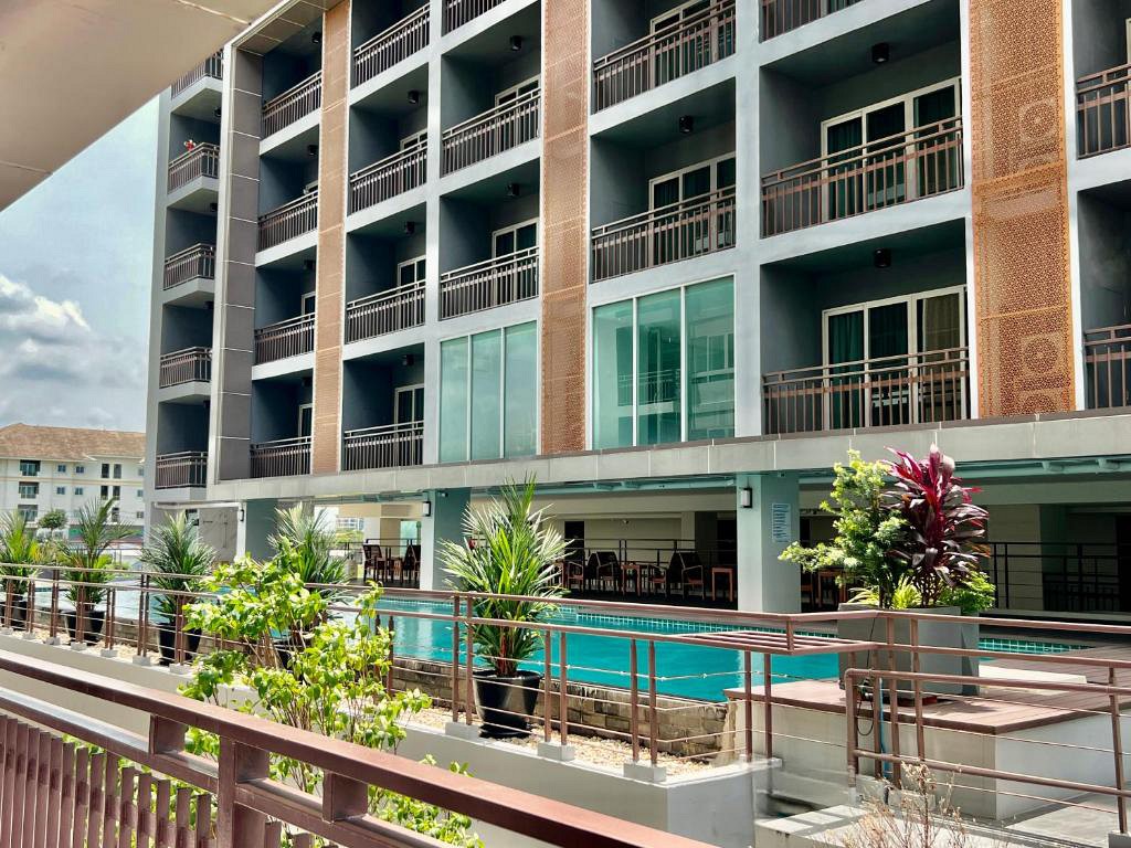 Tisha Hotel