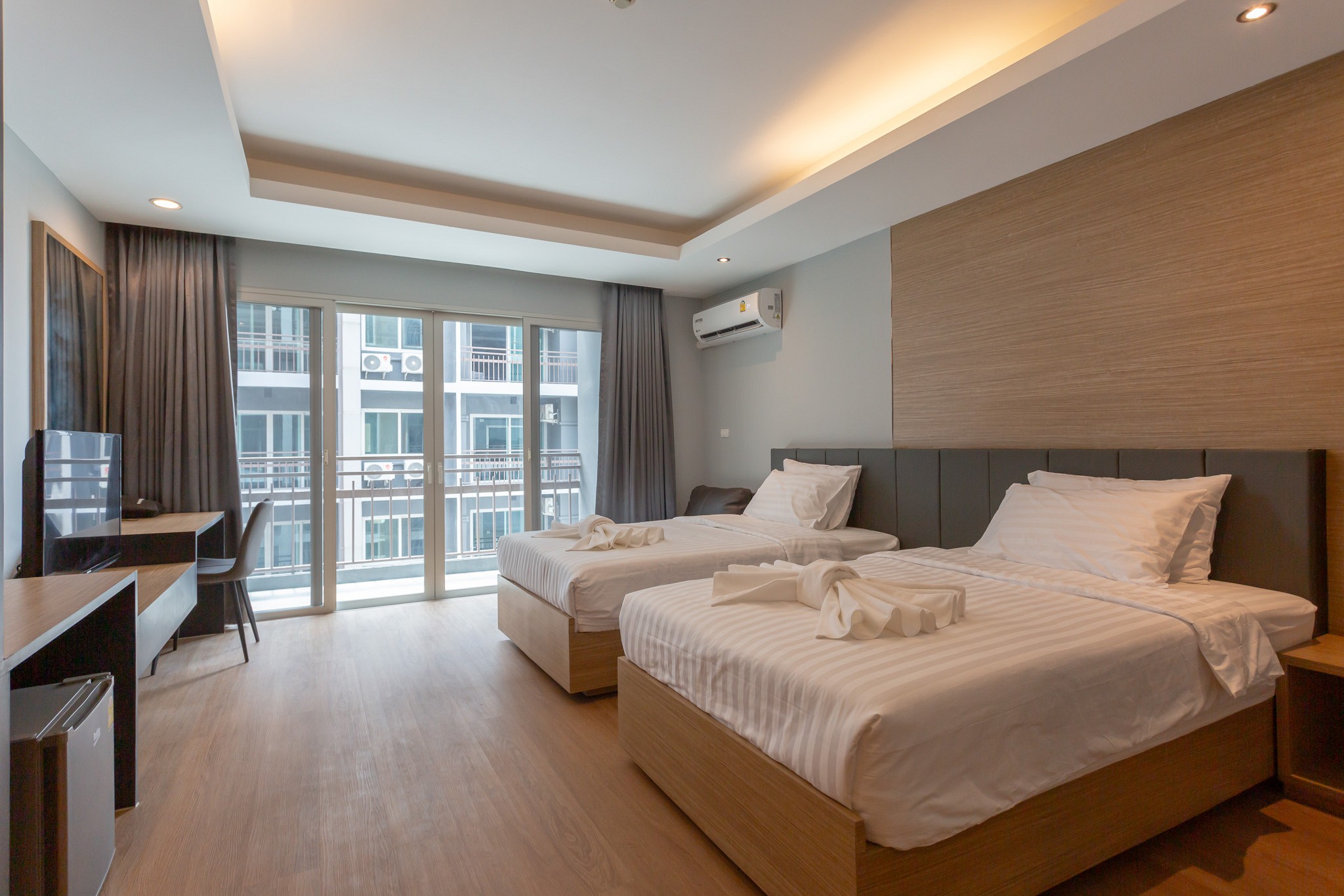 Tisha Hotel
