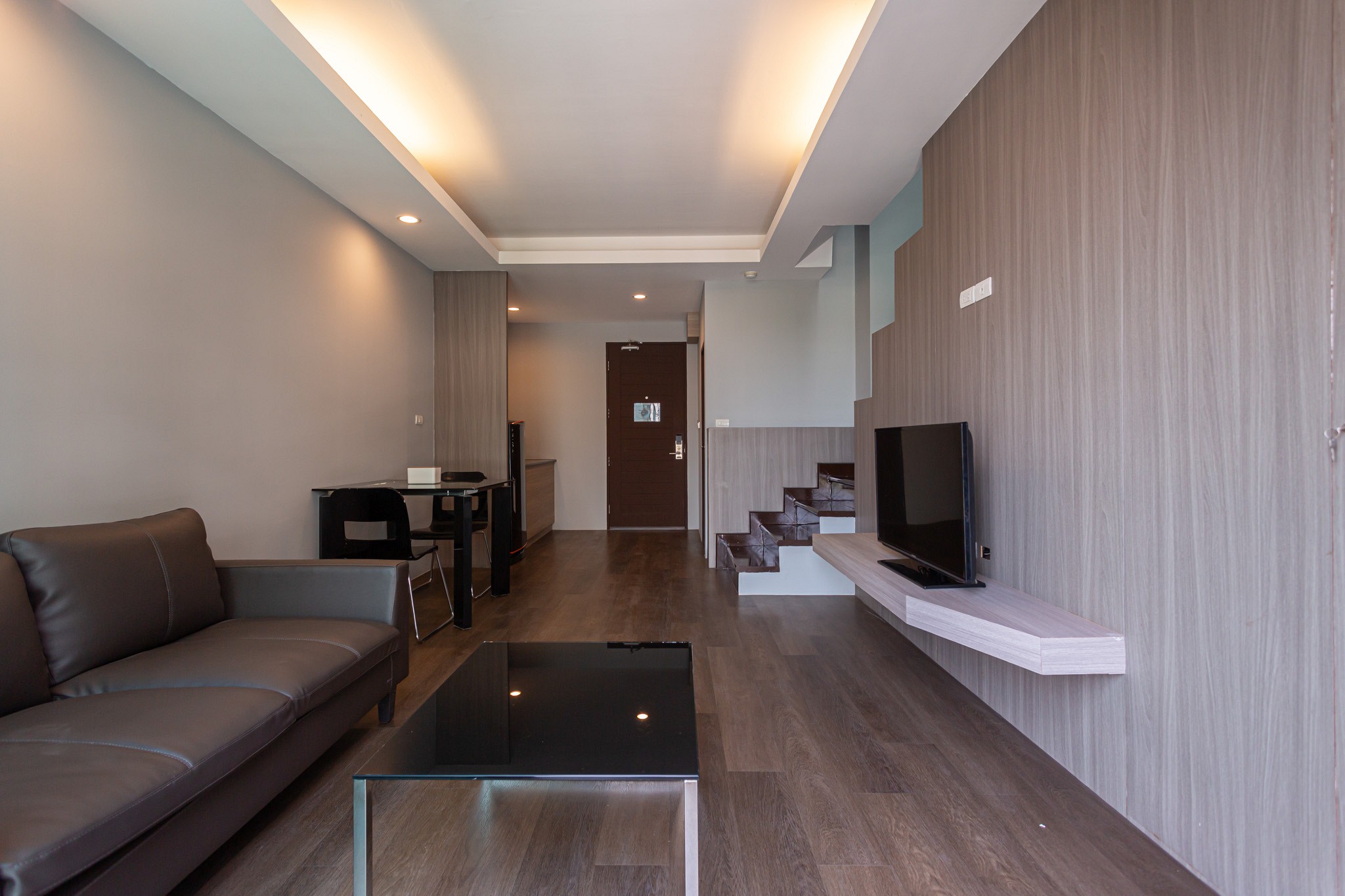 Tisha Hotel