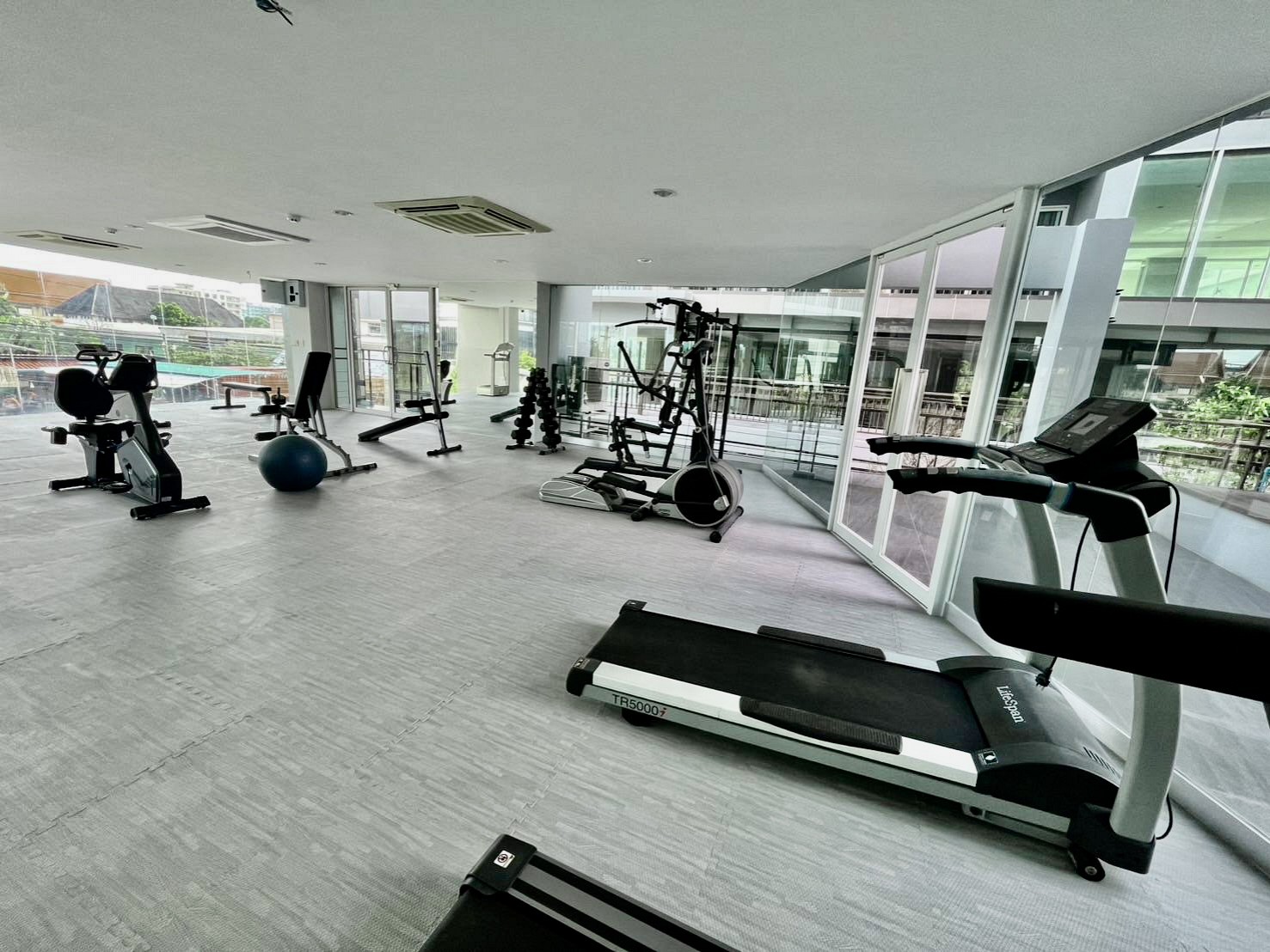 https://www.tishahotel.com/images/73.jpg