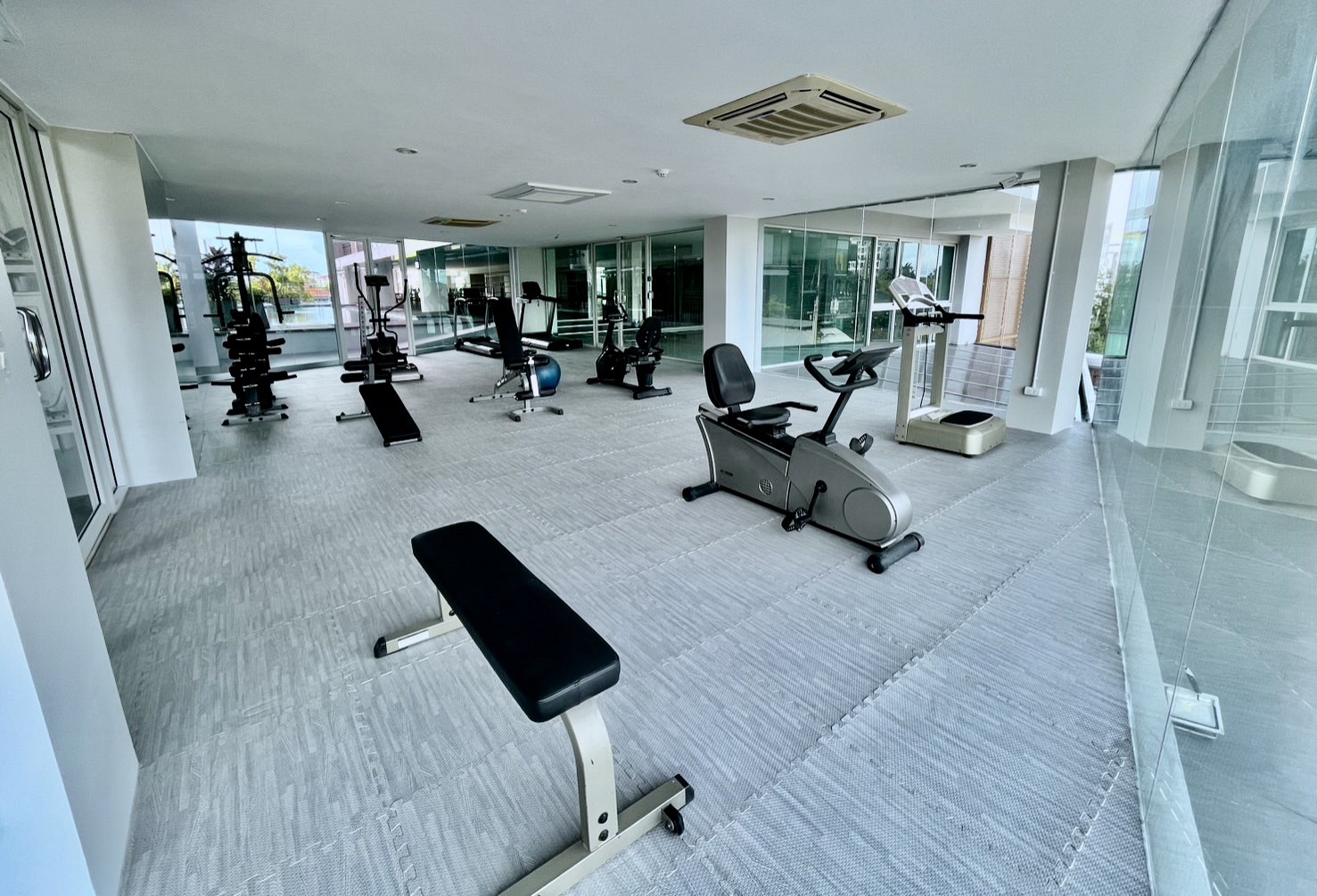 Tisha Hotel